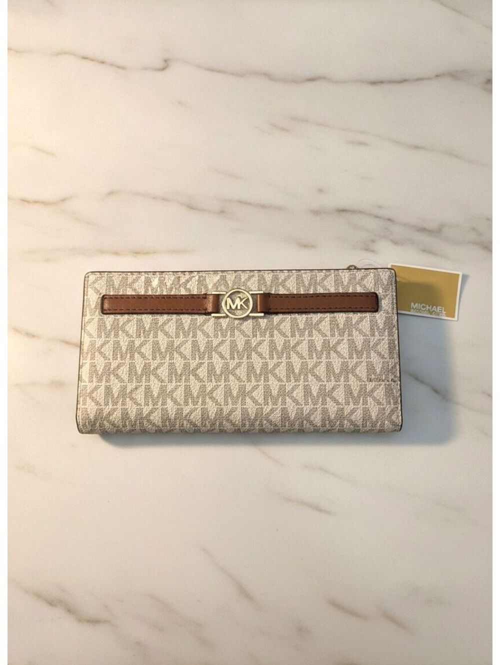 NWT Michael Kors Reed Large Flap Snap Wallet - Vanilla